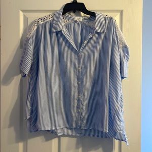 Large Crown & Ivy top